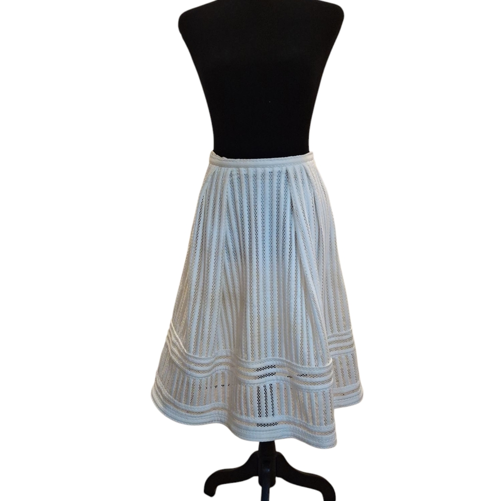"H&M" Sz.4, Elegant White A-Line Skirt, 100% polyester, measurments in photos...